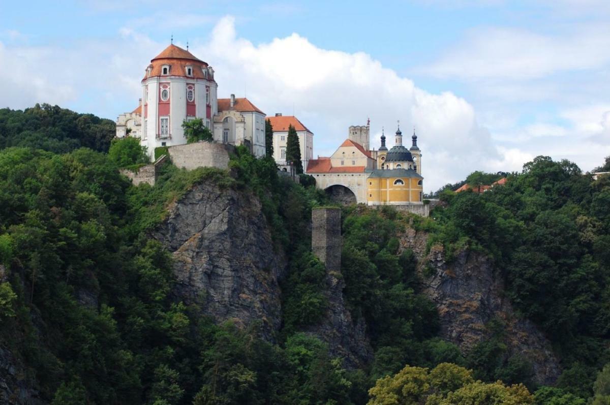 Garden Apartments Znojmo Exterior foto